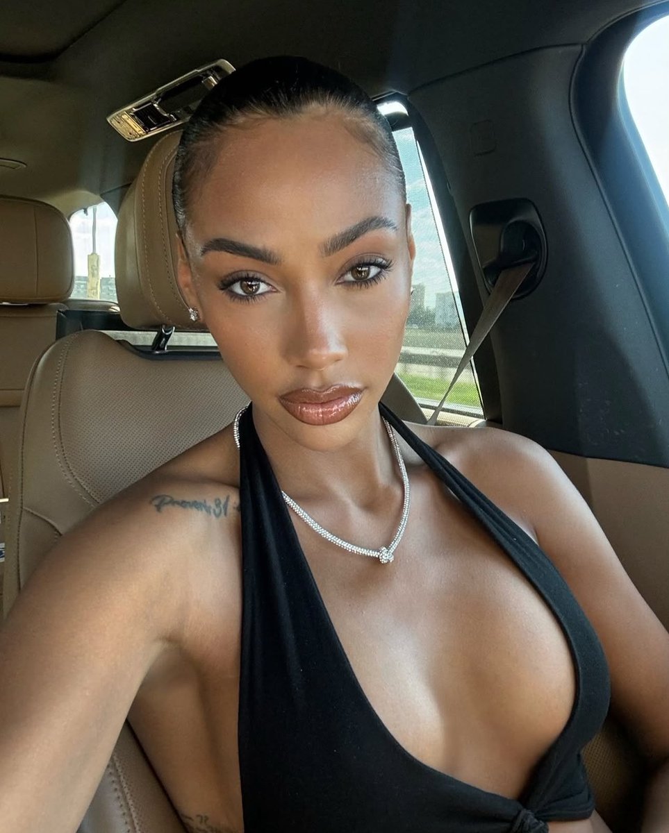 KysreRae's tweet image. 🖤