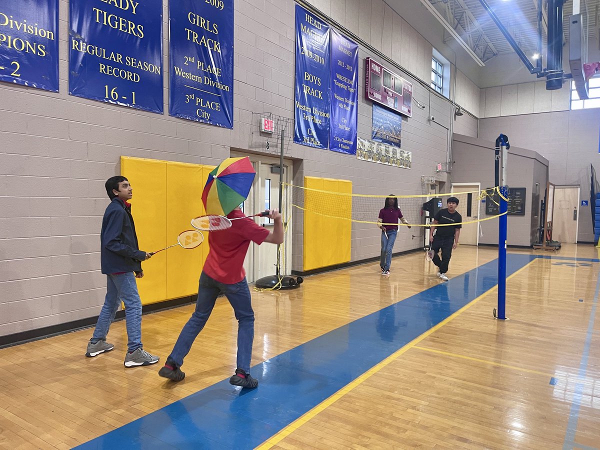 ccody3's tweet photo. #mnpswellnessweek2025 is in the books. The best way to finish the week is with fun and fitness @HeadMagnetMS  @MNPS_Kidshealth https://t.co/8YFc6Wxgto