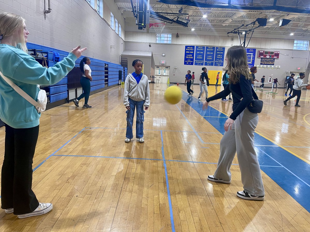 #mnpswellnessweek2025 is in the books. The best way to finish the week is with fun and fitness <a href="/HeadMagnetMS/">Head Magnet Middle School</a>  @MNPS_Kidshealth