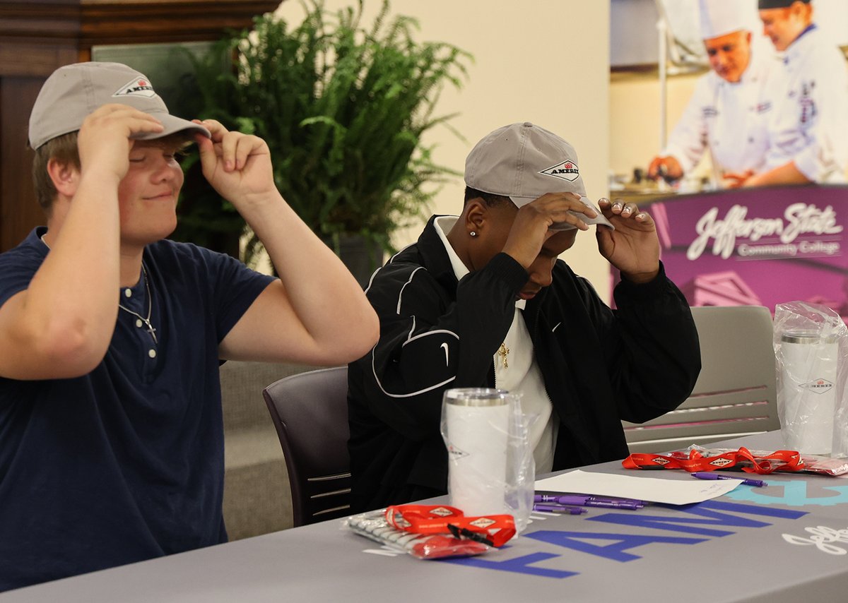 jeffstate's tweet image. Students Commit to Manufacturing Leaders on Signing Day
JSCC students committed to several of Alabama’s leading #manufacturing companies during the Magic City FAME Chapter signing day ceremony. More at jeffersonstate.edu/fame.