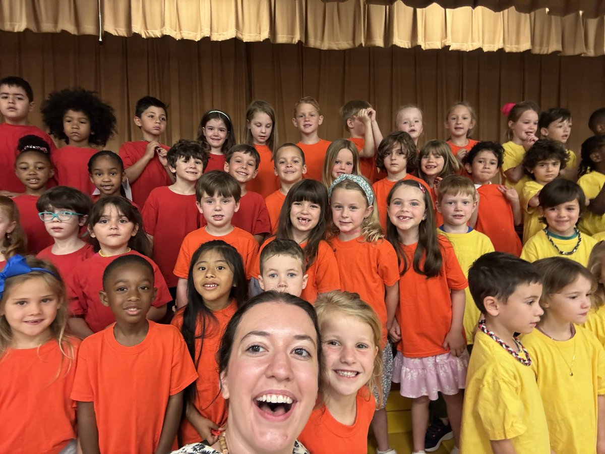 Athena Cira tweet media