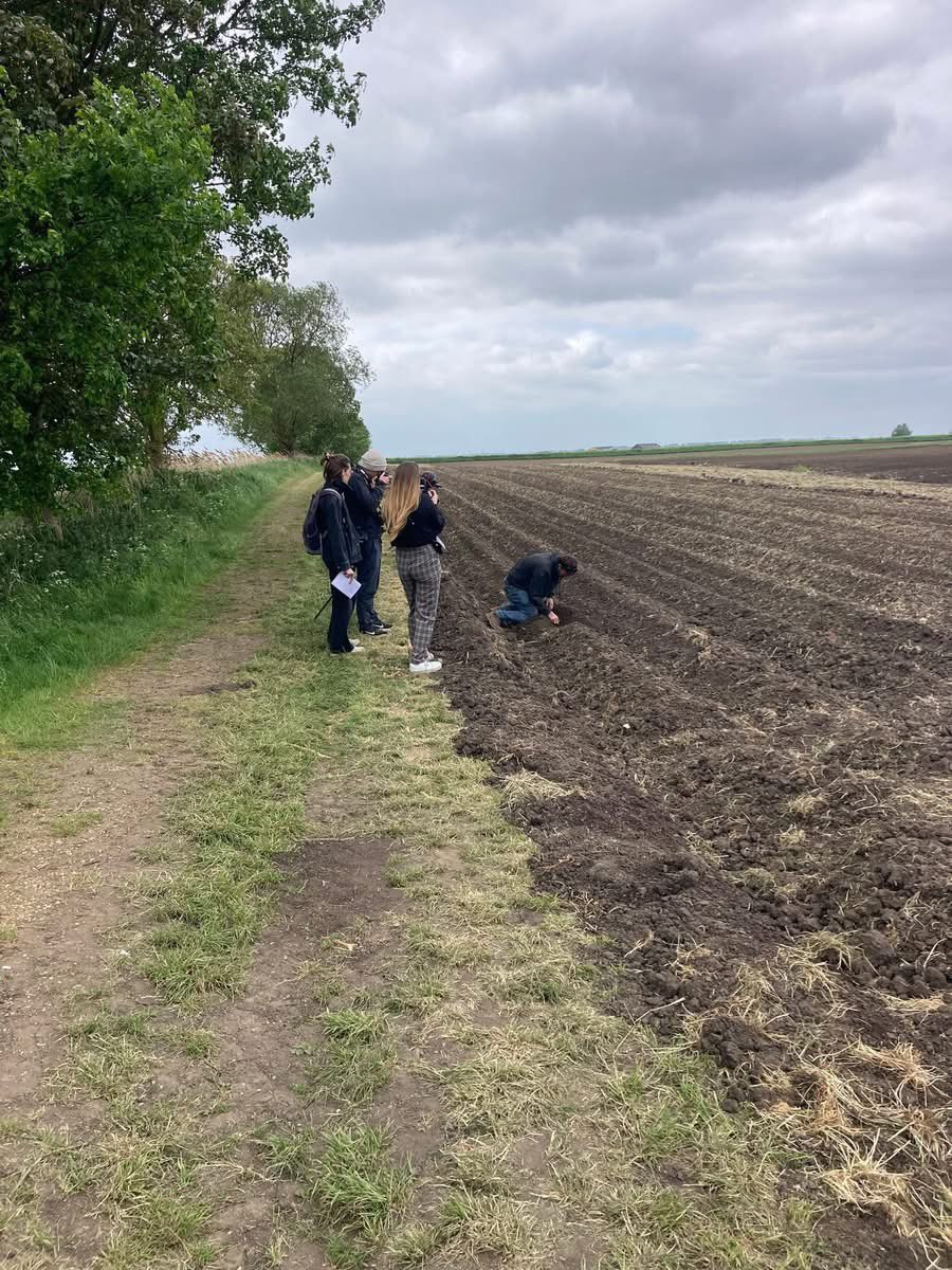 T.v crews on the farm today, talking about the drought and the an effects on the crops , food production strategy and a water management plan with on farm reservoir and access to that water is key to maintaining food security against this extreme weather we keep facing 🚜