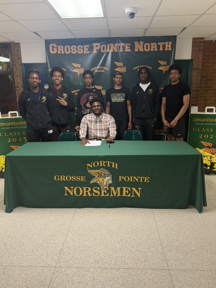 Congratulations to RJ Williams on signing with Henry Ford College today!