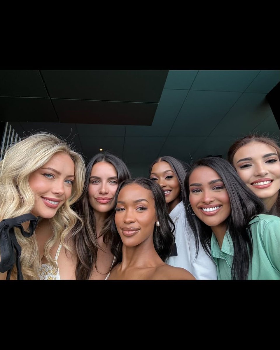 somalipageant's tweet photo. Day 7 at Miss World. https://t.co/zxcIkHdxvl