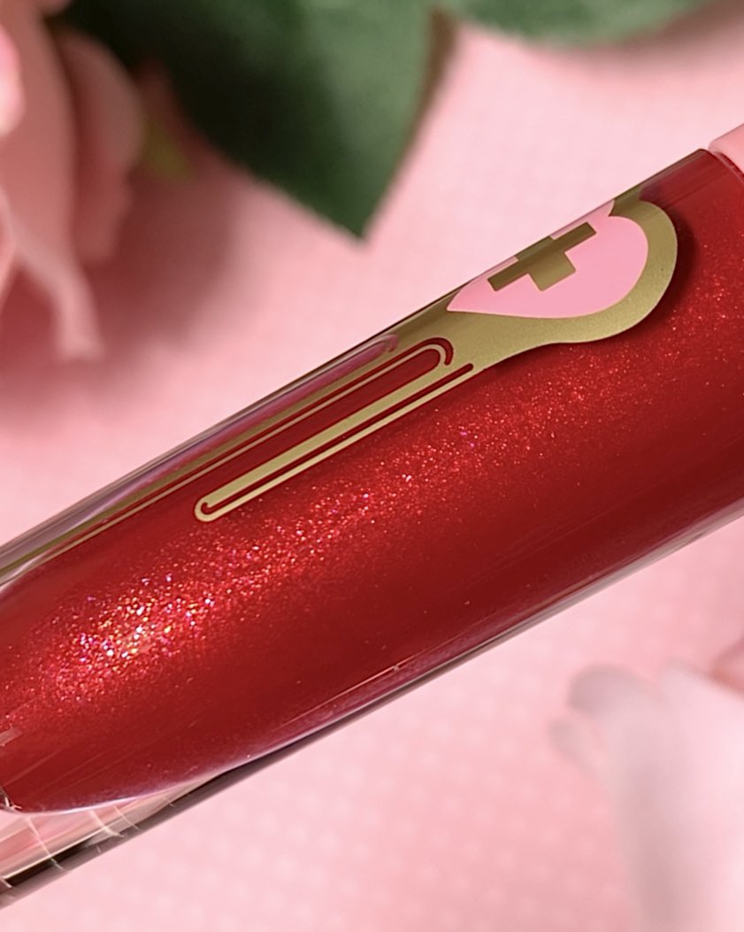 POV: You’re about to get spicy in the glammest red glitter lips! 💃 Luvbug: super saucy red loaded with sparkles ♥️ #sugarpill #glitterlipstick #indiemakeup #womanowned #asianowned #fairymakeup #grungemakeup #asianmakeup