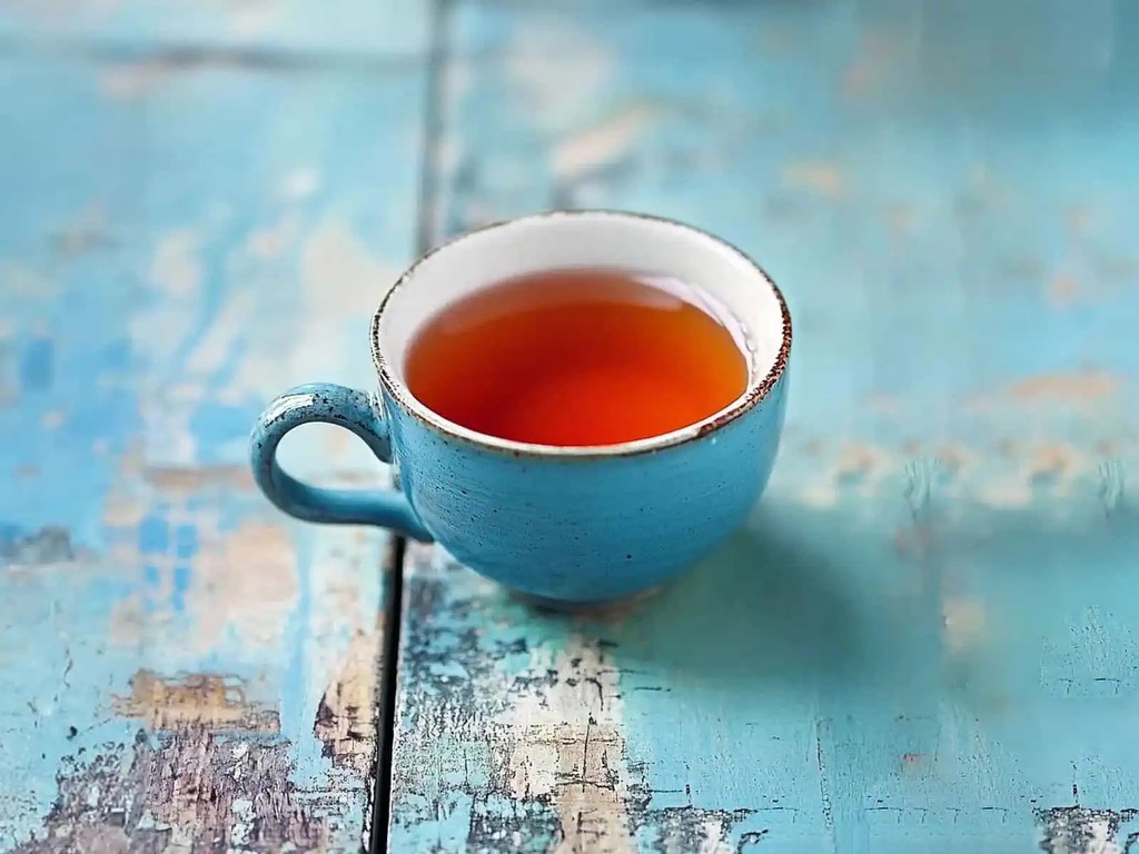 If you have terrible cravings for coffee while you're trying to cut down, have a small bite-size piece of chocolate instead.

 snappyliving.com/reduce-your-ca…

#ReducingCaffeineIntake #MinimalWithdrawalSymptoms #AlternativeBeverages