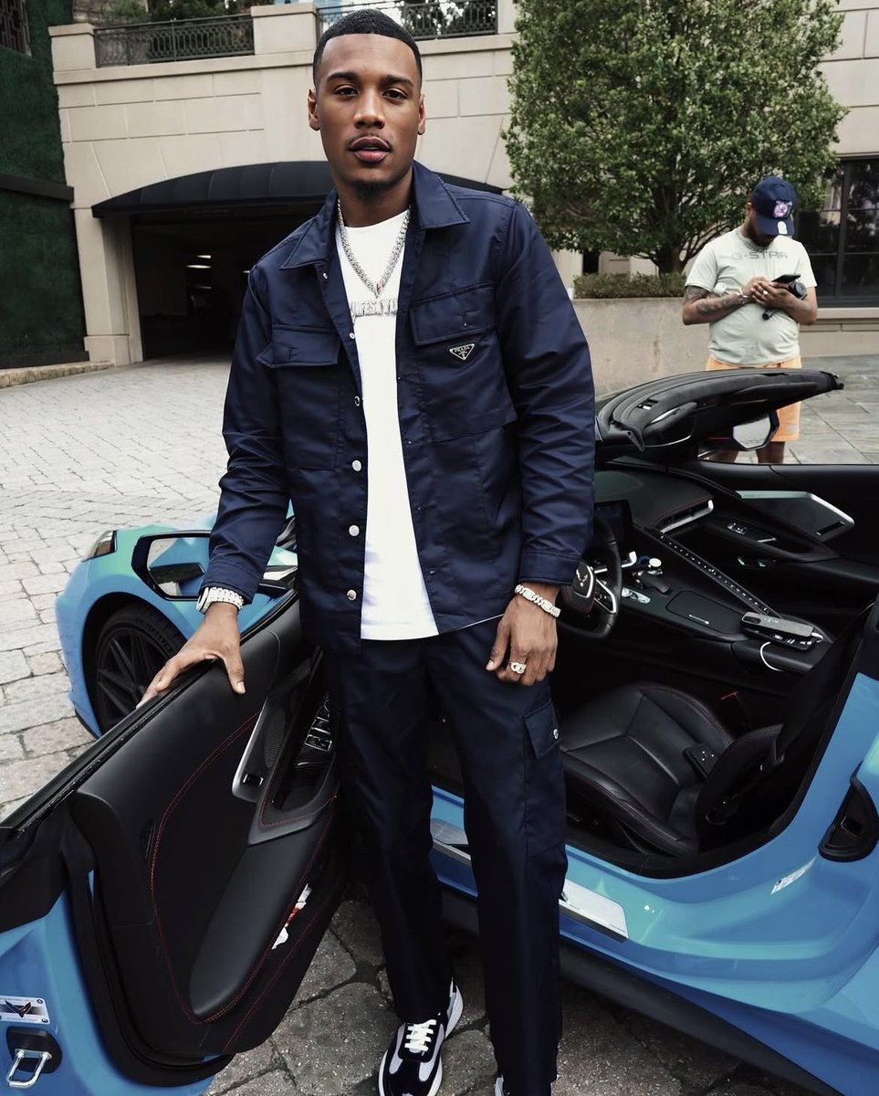 Marissa2628's tweet photo. Day 15 favorite outfit of Arโmonโs
#armonwarren
#moneymay
#18daysofmoney
#teammoney https://t.co/ni7MDgILnz