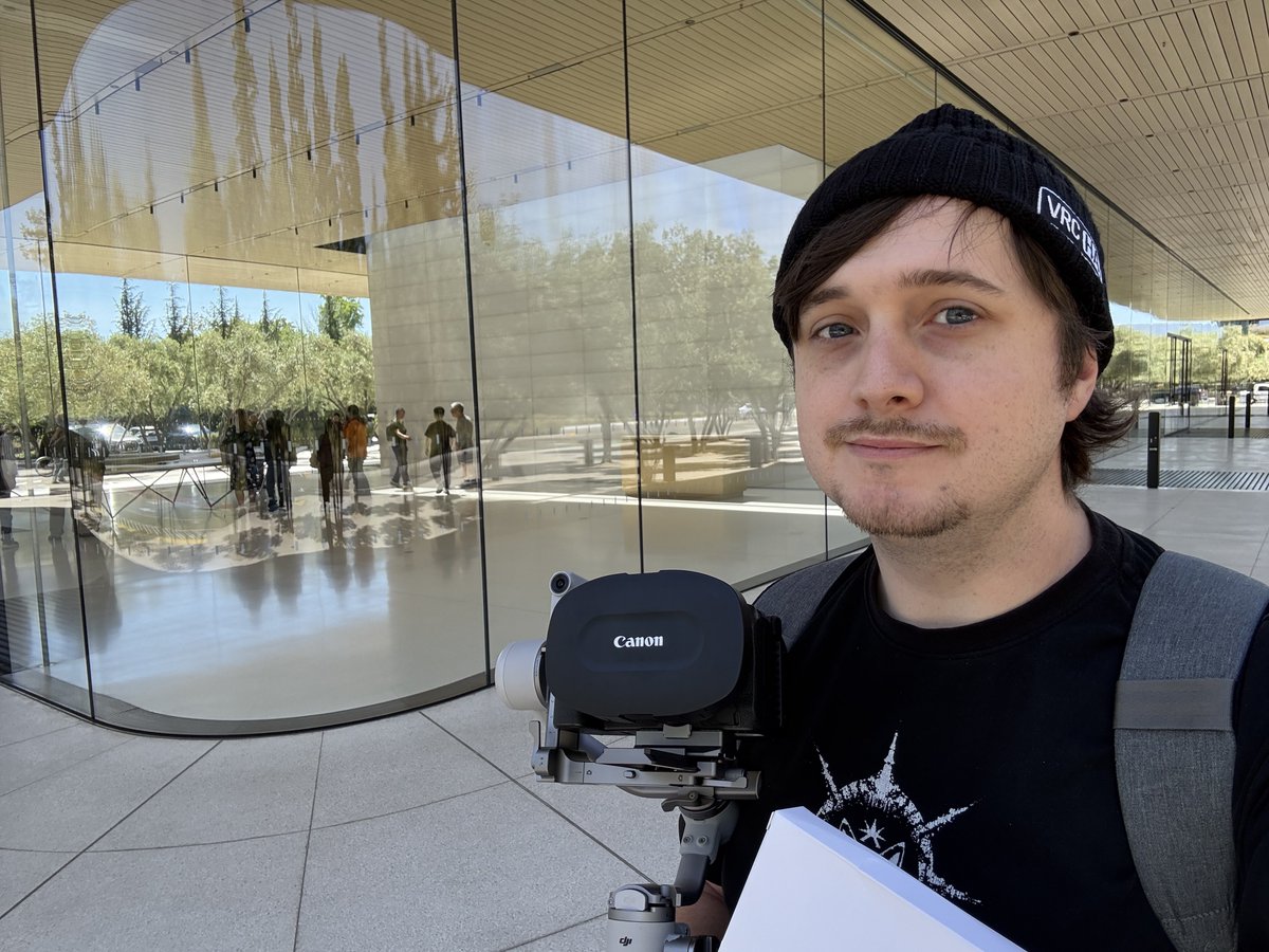 Brad Lynch tweet media