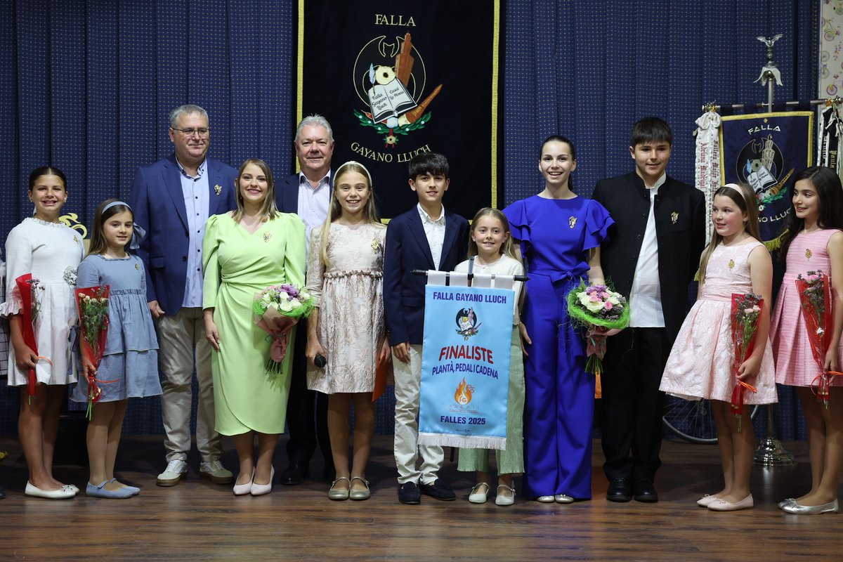 🏆La <a href="/FallaGayano/">Falla Gayano Lluch</a>  ha celebrat la seua IX edició del premi ‘Plantà Pedal i Cadena 2025’ que ha recaigut en la Falla Duc de Gaeta - Pobla de Farnals, quedant com a finalistes la <a href="/fallaconvento/">Falla Convento</a>  i la <a href="/FallaEspartero/">Falla Espartero</a> 

📸@armando_fotofilmax