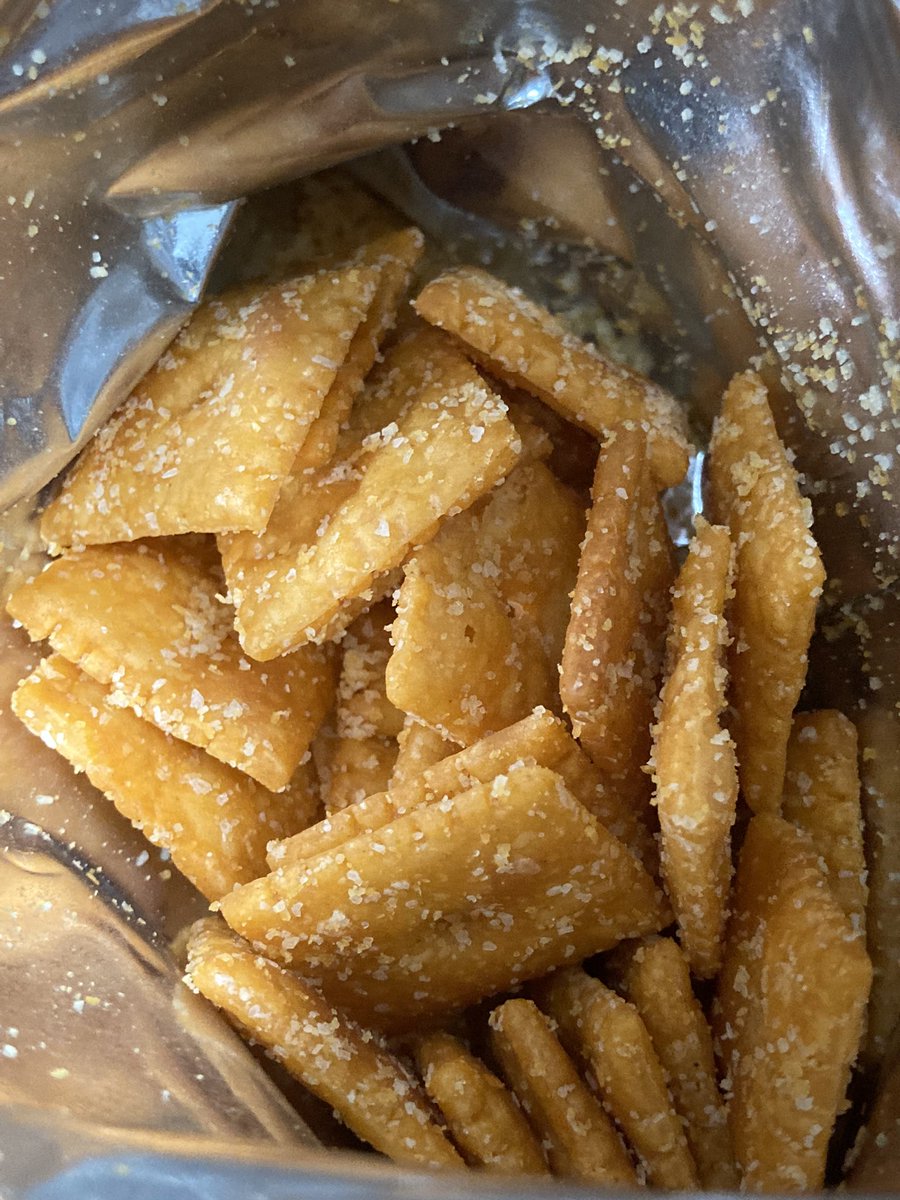 Good lord <a href="/cheezit/">CHEEZ-IT</a> are yall trying to murder me with salt? Looks like y’all bagged these in the snow lol