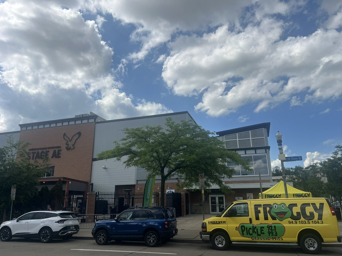 Froggy Radio Pittsburgh (@radiofroggy) on Twitter photo We are at Stage AE in Pittsburgh for SOLD OUT <a href="/WarrenZeiders/">Warren Zeiders</a> concert tonight! <a href="/DangerMulder/">Jeremy Danger Mulder</a> We are at Stage AE in Pittsburgh for SOLD OUT <a href="/WarrenZeiders/">Warren Zeiders</a> concert tonight! <a href="/DangerMulder/">Jeremy Danger Mulder</a>