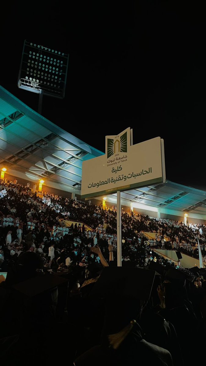 12wxn_'s tweet photo. ﴿وَآخِرُ دَعْوَاهُمْ أَنِ الْحَمْدُ لِلَّهِ رَبِّ الْعَالَمِينَ﴾

الحمدلله الذي يسّر البدايات ، ويسّر لي درب السعي، وبلّغني الغايات ، تم بحمد الله تخرجي من جامعة تبوك وحصولي على درجة البكالوريوس بتخصص تقنية المعلومات 
الحمدلله على التمام .. https://t.co/9bOQcIlgIC