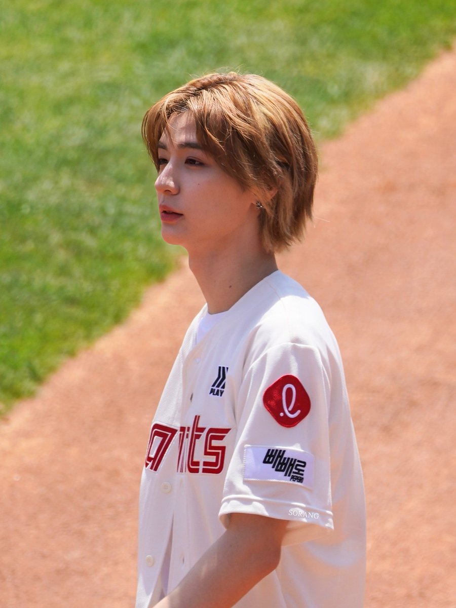 250504 부산사직야구장

#이한 #LEEHAN #イハン #보이넥스트도어 #BOYNEXETDOOR
