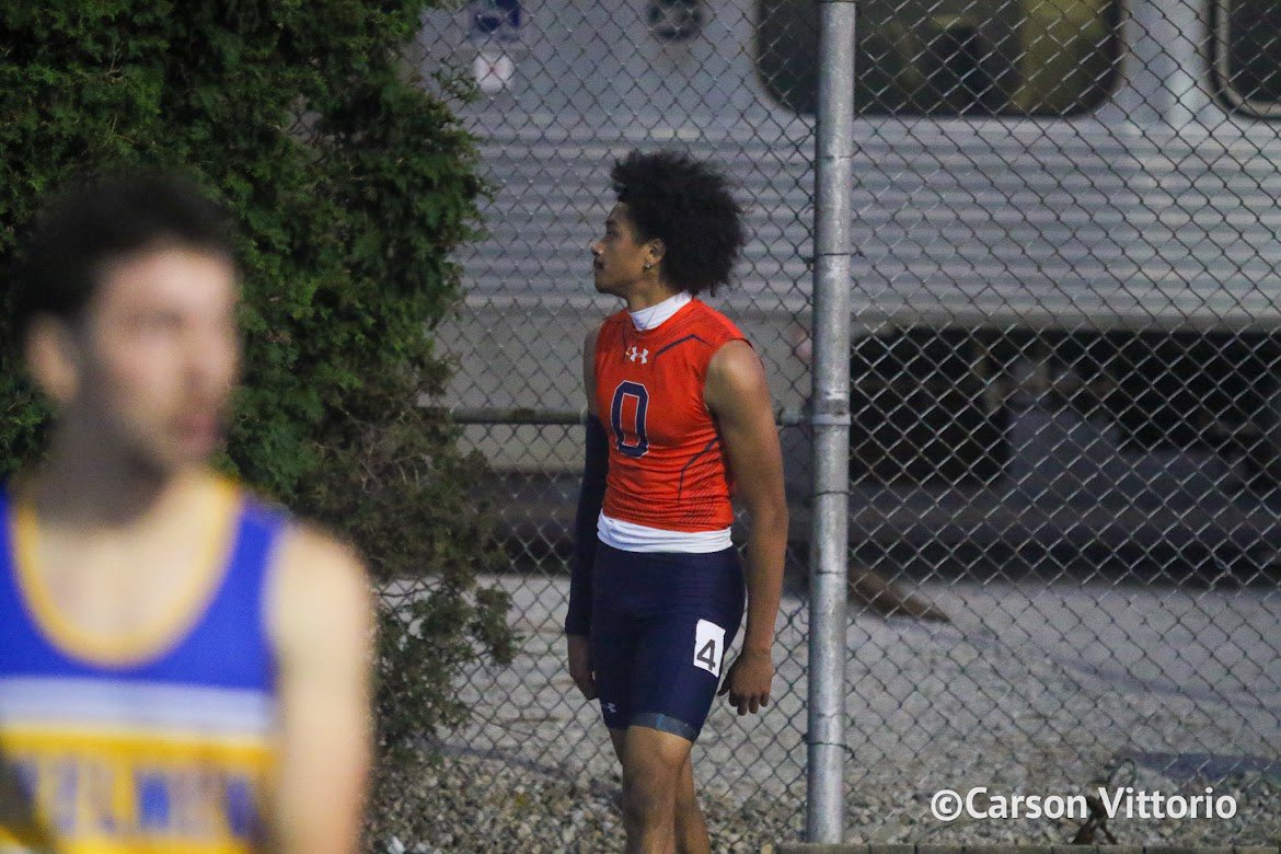 DontrellYoung9's tweet image. Had a great meet yesterday at Conference breaking the 200m and 400m conference record. I won the 400m with a 47.63, Won the 200m with a 21.31 and got second in the 100m with a 10.72. Currently ranked IL#2 in the 400m and IL#3 in the 200m. @OswegoTrack @IllinoisRunNews…
