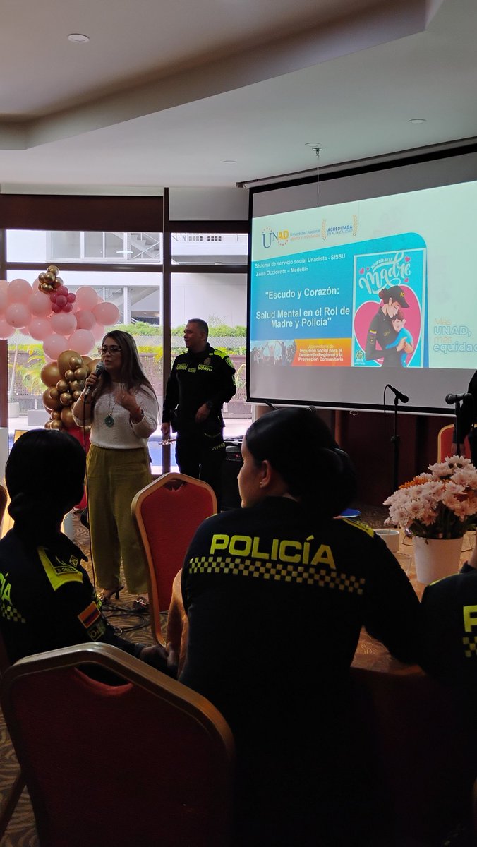 Olga_MarinZOCC's tweet photo. #CSS #CEADMedellin, El 14 de mayo acompañamos a la policía comunitarias con una charla sobre herramientas de salud mental de madres policías, en el marco de la celebración del día de las madres. #SISSU #SISSUZonaOccidente #TransformandoparaTransformar https://t.co/5s2Ml9fcnZ