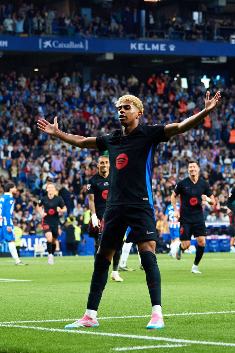 ✅ DRIBBLE TERBANYAK (5)
✅ DILANGGAR TERBANYAK (3)
✅ MENANG DUEL TERBANYAK (11)
✅ 1 GOL
✅ 1 ASSIST
✅ PEMASTI JUARA LALIGA

LAMINE YAMAL, 17 TAHUN! 🔥😈