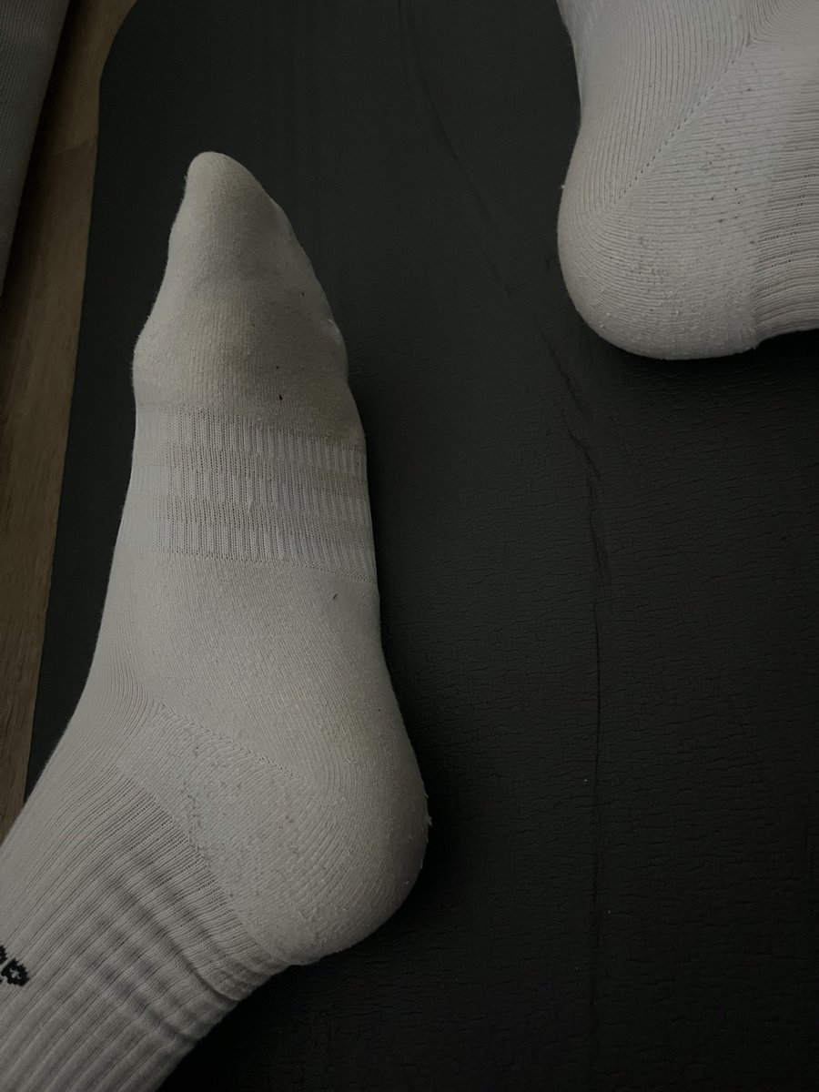 Naa du kleiner dreckiger!!🙇‍♂️
Willst du auch unter meiner Macht stehen?!🦶🏼
Meld dich für ein Treffen 💬

#master #cashmaster #dom #finsub #findom #findomalpha #scallyboy #scallydom
#findommaster #chav
#socks #alphagod #feetman #paypig
#findom