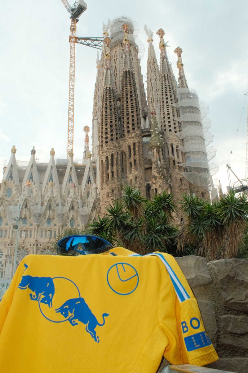 Campions De Lliga 🏆💙❤️

¡Enhorabona Raphinha y Barça!