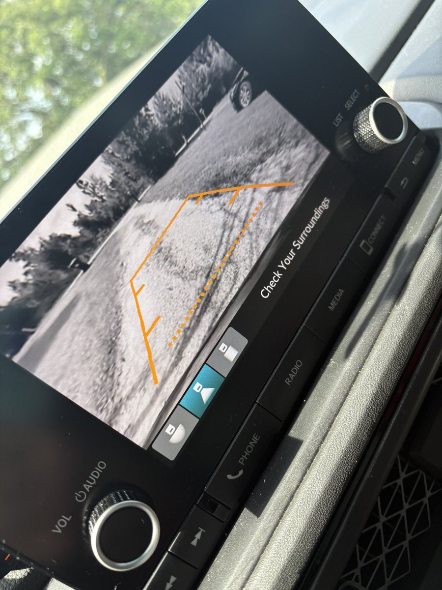 ADuresseau's tweet photo. @Honda  when can I get a fix for this? I drive a 2024 and they put about 4 brand new back up cameras and they all do the same black And white. I’m just curious. https://t.co/HolzPXhm2x