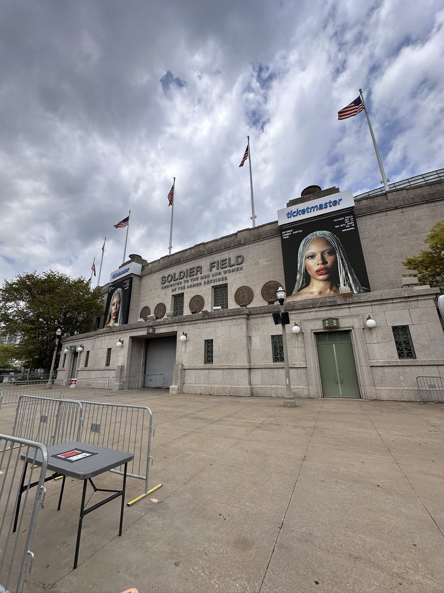 BEYONCÉ CHICAGO UPDATE: Soldier Field staff tell us Thursday’s Cowboy Carter show will “absolutely not begin before 9pm tonight,” due to weather in the area. The show was set to begin at 7 right as storms are set to hit. Weather coverage on <a href="/cbschicago/">CBS Chicago</a>