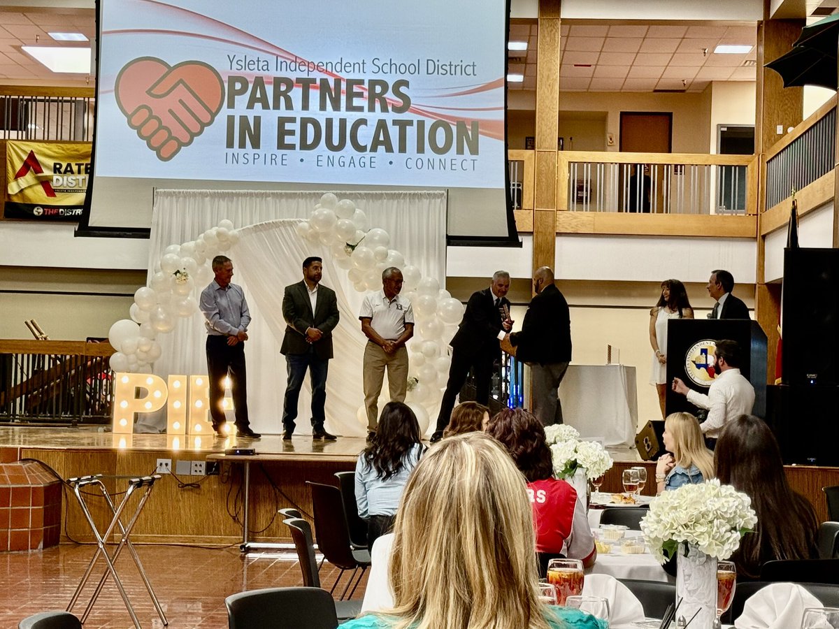Christopher M. Lopez (@cmlopez1) on Twitter photo Thank you <a href="/YISDPIE/">YISD Partners In Education</a> for a great celebration honoring our school partners. #LeadershipMatters #OFOD #THEDISTRICT #ExcellenceByDesign <a href="/DVHSYISD/">Del Valle HighSchool</a> <a href="/YsletaISD/">Ysleta ISD</a> Thank you <a href="/YISDPIE/">YISD Partners In Education</a> for a great celebration honoring our school partners. #LeadershipMatters #OFOD #THEDISTRICT #ExcellenceByDesign <a href="/DVHSYISD/">Del Valle HighSchool</a> <a href="/YsletaISD/">Ysleta ISD</a>