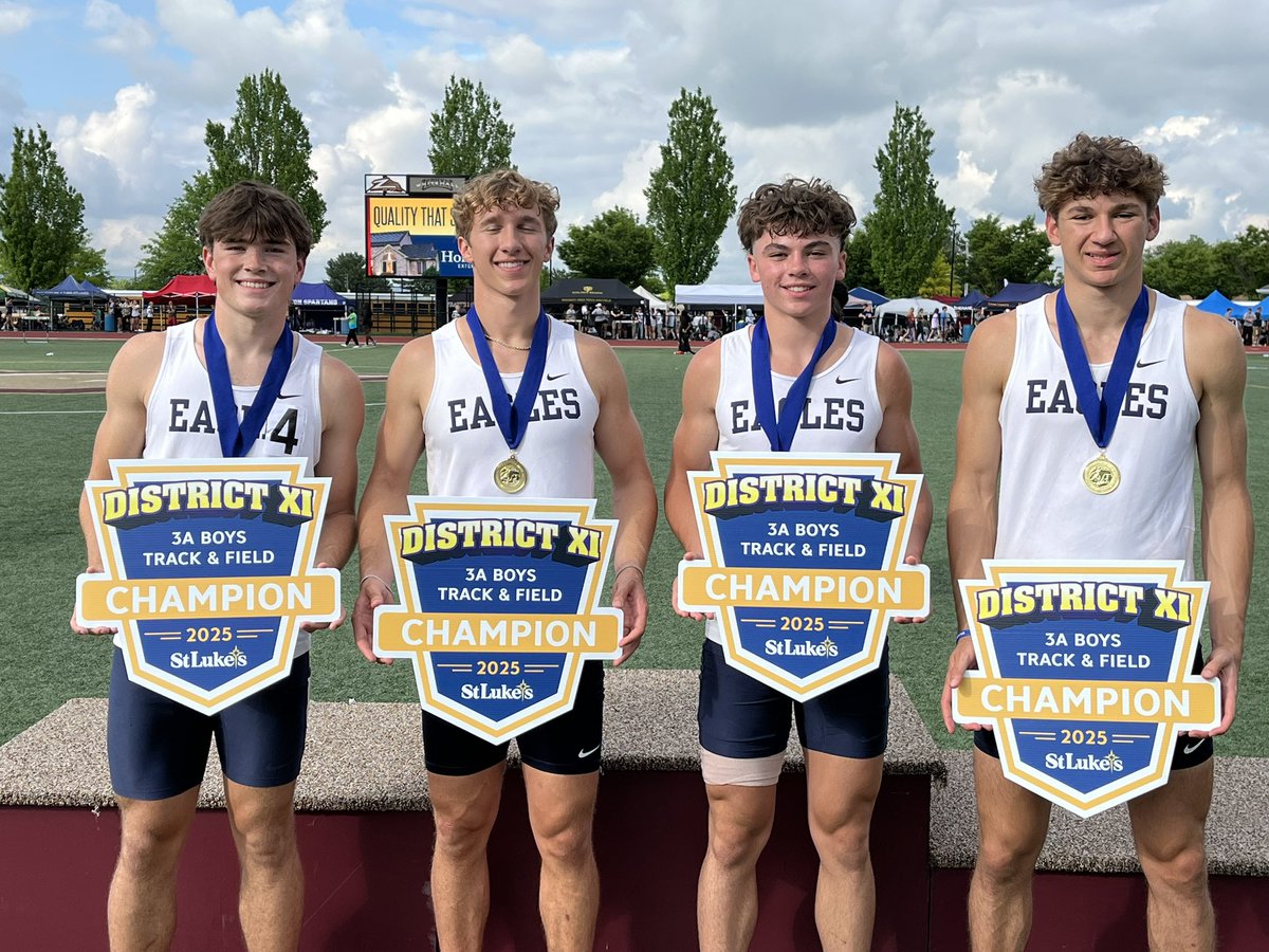 400M relay podium pics and a new DXI record. Congrats Kole, Chase, Gaige, and Cole.