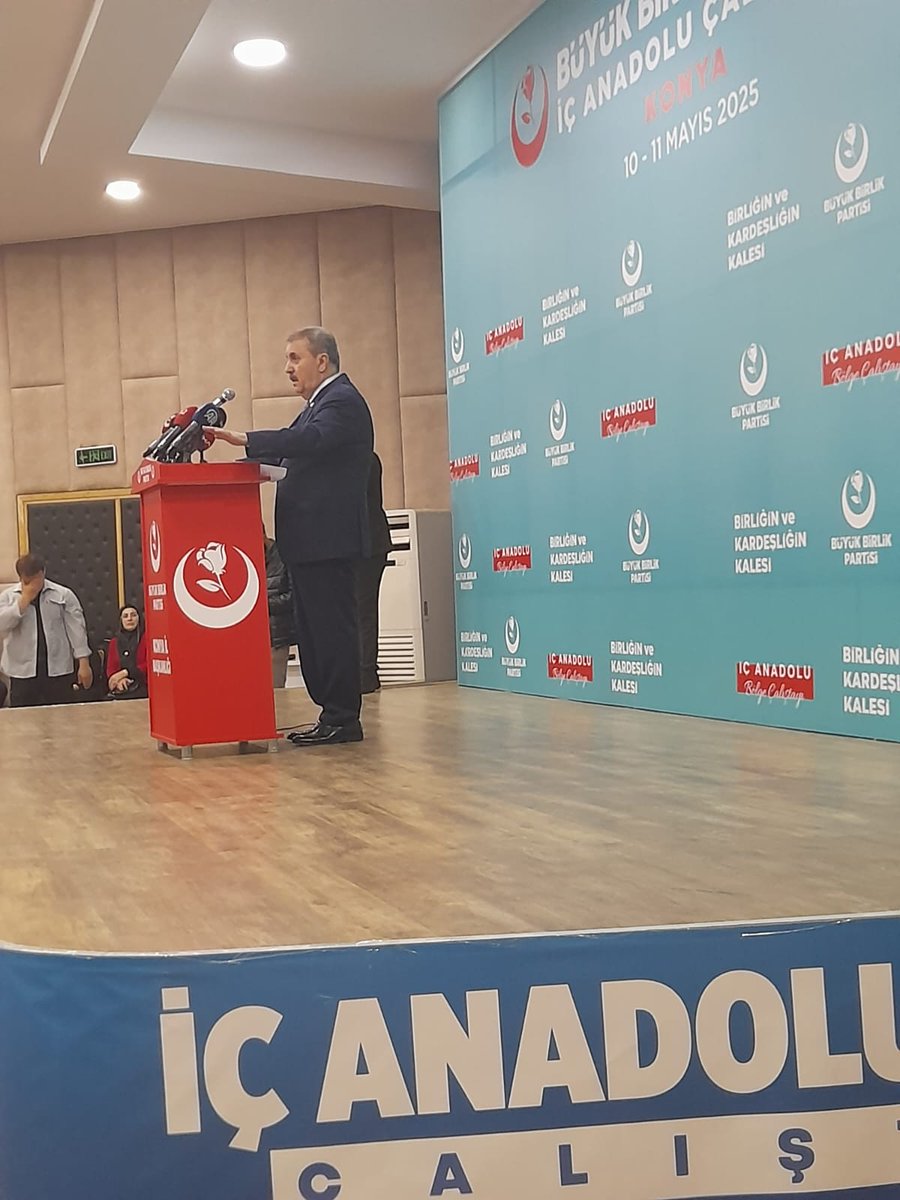 Mehir Vakfı adına <a href="/bbpgenelmerkez/">BÜYÜK BİRLİK PARTİSİ</a> İç Anadolu Bölge Çalıştayına katılım sağlayarak BBP Genel Başkanı Sayın Mustafa Destici Beyefendiye vakfımızın ilmi çalışmalarını takdim ettim.
<a href="/mehirvakfi/">Mehir Vakfı</a>