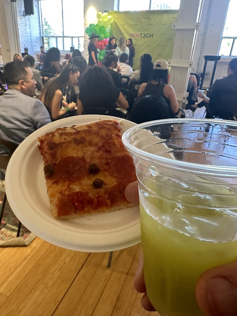 JChains (@jchainsx) on Twitter photo Decided to come check out the <a href="/FemT3ch/">Fem T3ch (Formerly CryptoBabes)</a> event and they are serving pizza ๐๐ค๐ฝ Decided to come check out the <a href="/FemT3ch/">Fem T3ch (Formerly CryptoBabes)</a> event and they are serving pizza ๐๐ค๐ฝ