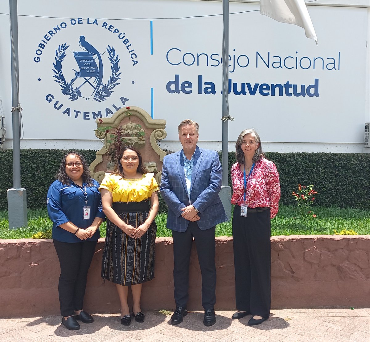 OACNUDH Guatemala (@oacnudh_gt) on Twitter photo Promover los #DerechosHumanos de las personas jóvenes es prioritario.
🤝Hoy nos reunimos con Ixel Wer, Directora General de <a href="/ConjuveGuate/">Consejo Nacional de la Juventud</a>, para identificar puntos estratégicos para el trabajo conjunto en favor de las y los jóvenes.
#AsistenciaTécnica Promover los #DerechosHumanos de las personas jóvenes es prioritario.
🤝Hoy nos reunimos con Ixel Wer, Directora General de <a href="/ConjuveGuate/">Consejo Nacional de la Juventud</a>, para identificar puntos estratégicos para el trabajo conjunto en favor de las y los jóvenes.
#AsistenciaTécnica