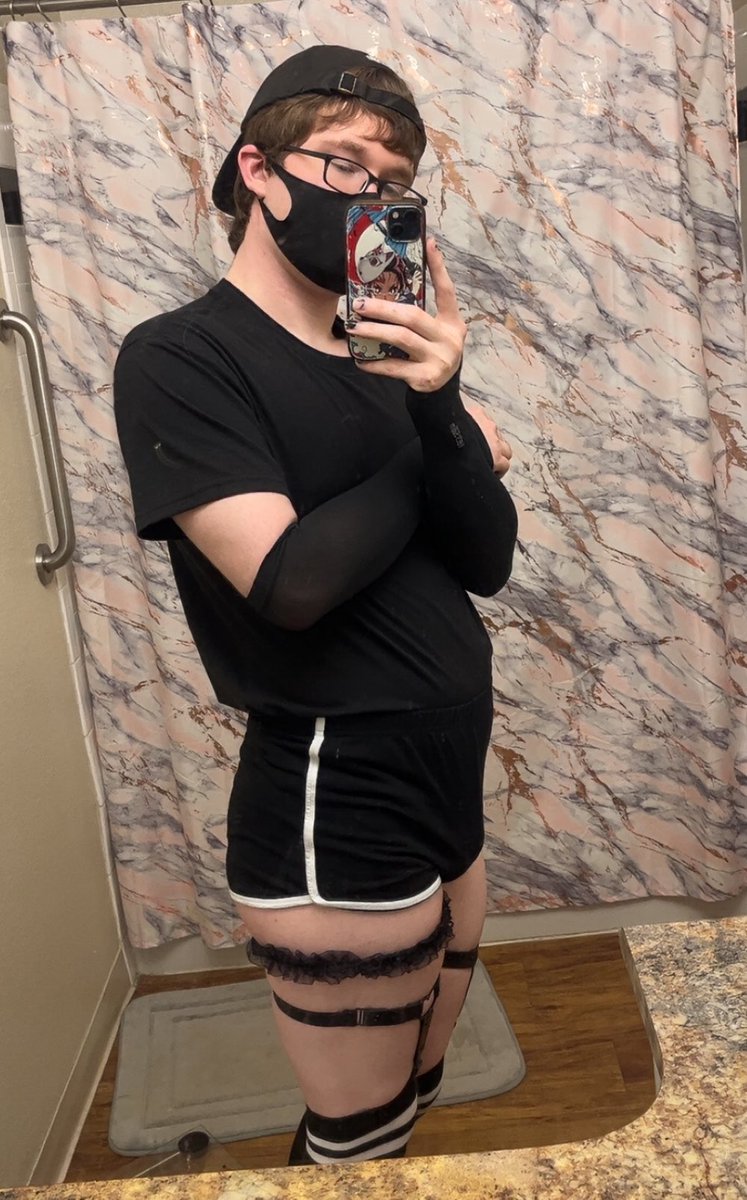 Sorry for not posting in a while >\\\<
Hru #femboys