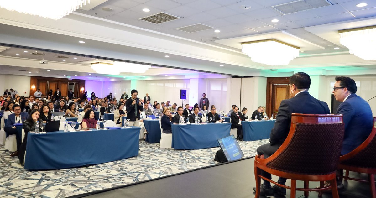 RobertoRomeroV's tweet photo. Hoy formé parte del panel sobre Gobierno Corporativo, Ética y Transparencia, representando la visión del ente de control. Hablamos de algo esencial: sin integridad institucional no hay confianza, y sin confianza no hay sistema financiero que funcione. https://t.co/jGtTM1R8Ky