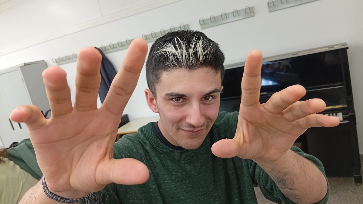 Jamesft18's tweet photo. Boob inspector https://t.co/WMTHhljJmf