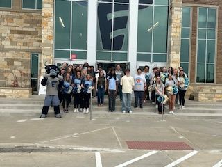 🎉 State send-off time! 🚀 Help us cheer on our amazing Editorial Writing and UIL Academic pros as they head to STATE! Your hard work, talent, and dedication make us proud—go show them what EHS is made of! 🏆📚✍️ #EHSStateBound #UILPros #ProudToBeEHS