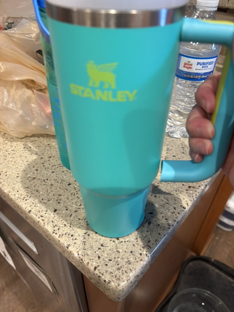 pat link tweet media