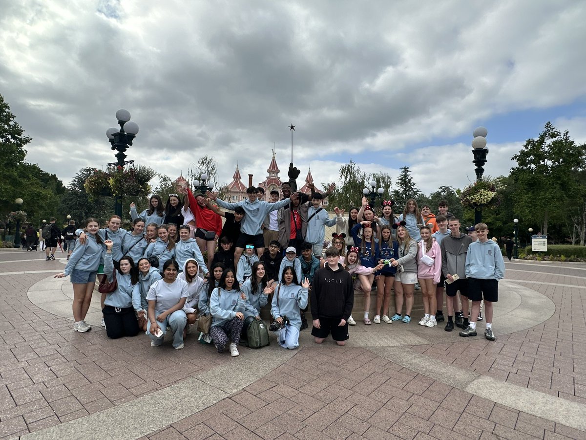 St Ninian's Business Education tweet media