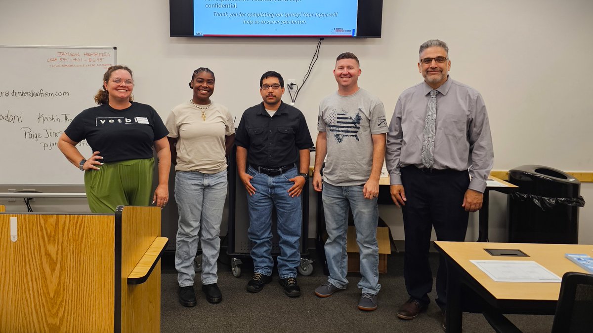 SBA_KansasCity's tweet photo. Supporting military transition! Amazing outreach event at Whiteman AFB with Krishin Thadani teaching separating service members vital business planning skills. Proud to help those who served explore entrepreneurship! #SmallBiz #WhitemanAFB https://t.co/xw5Cr4f3Y2