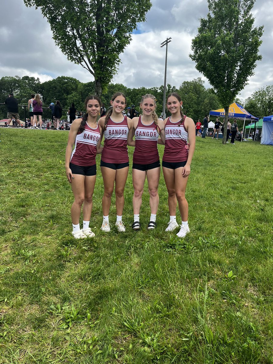 SlaterAthletics's tweet photo. New School record at the District Meet 

Girls 4x100
49.69 FAT 

8th Place AAA at Districts 

#SlaterNation⚒️ https://t.co/3x7ctKaF66