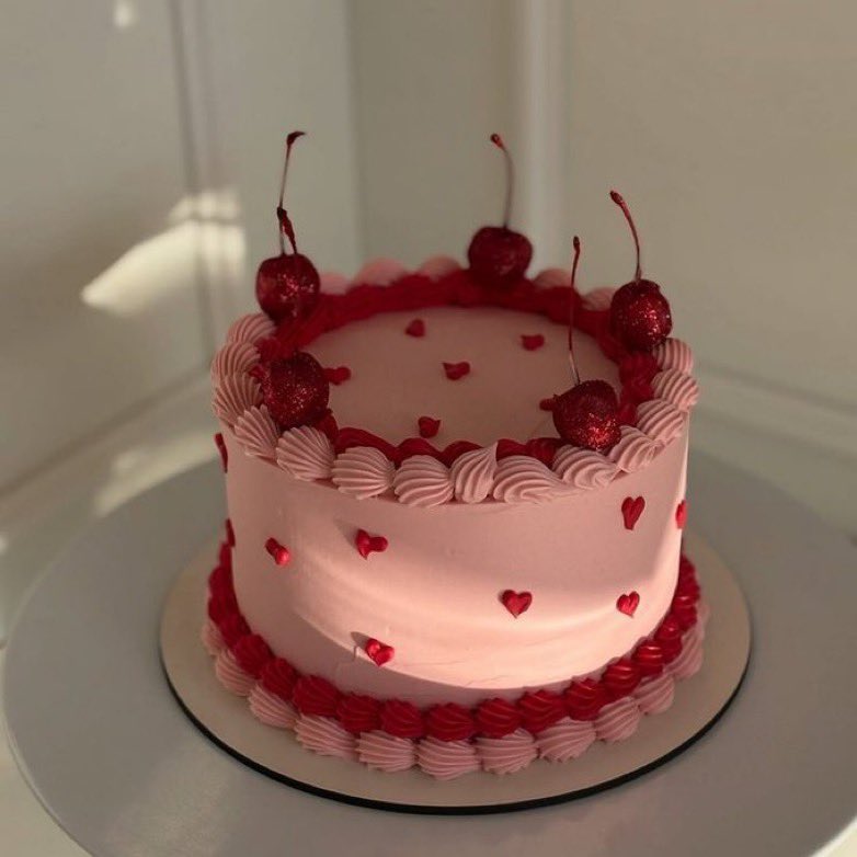 ResBrasiletto's tweet photo. ╱   *    
              𝐁𝐑𝐀𝖲𝖨𝖫𝖤𝖳𝖳𝖮 𝐂𝐀𝐅𝐄́.ᐟ

ᅟ ❛ 𝐏edido: Personalizado

    ʿ𝐃e: sua esposa. 
    ʿ𝐏αrα: @ltyinhaoran

ᅟᅟ💌 ：Feliz aniversário, minha alma gêmea. Queria poder fazer muito mais nesse dia do que sou capaz. Gostaria que você soubesse como é especial para mim e em como sua existência me deixa feliz, você é meu melhor e alma gêmea em todos os lugares e em todos eles te desejo uma boa vida mesmo já tendo 69 anos. Eu te amo!