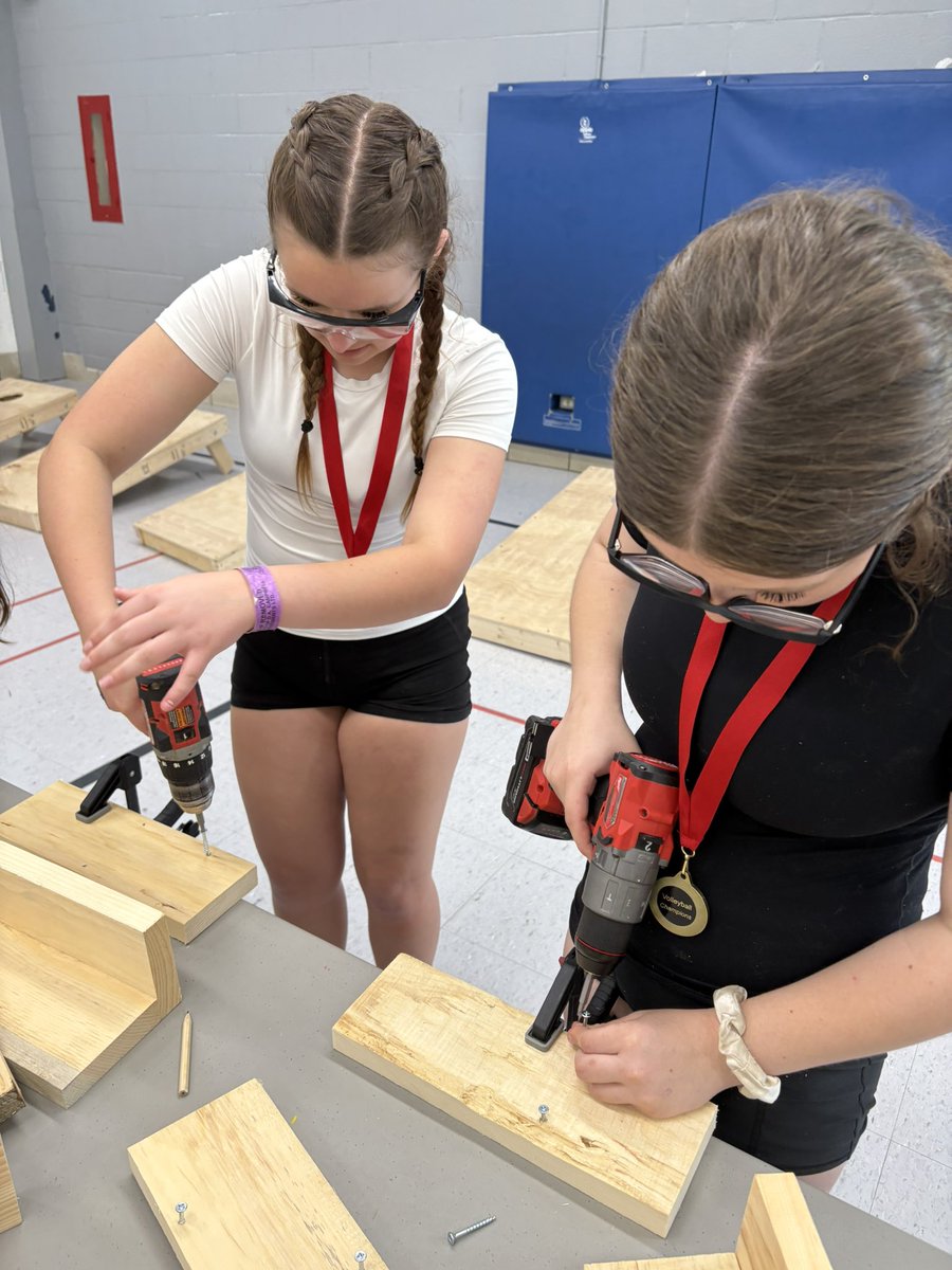 msmacintyree's tweet photo. Thank you @assumptionlion for this incredible wood working experience! ⚒️🔩🦺 https://t.co/2MNEQYc0XU