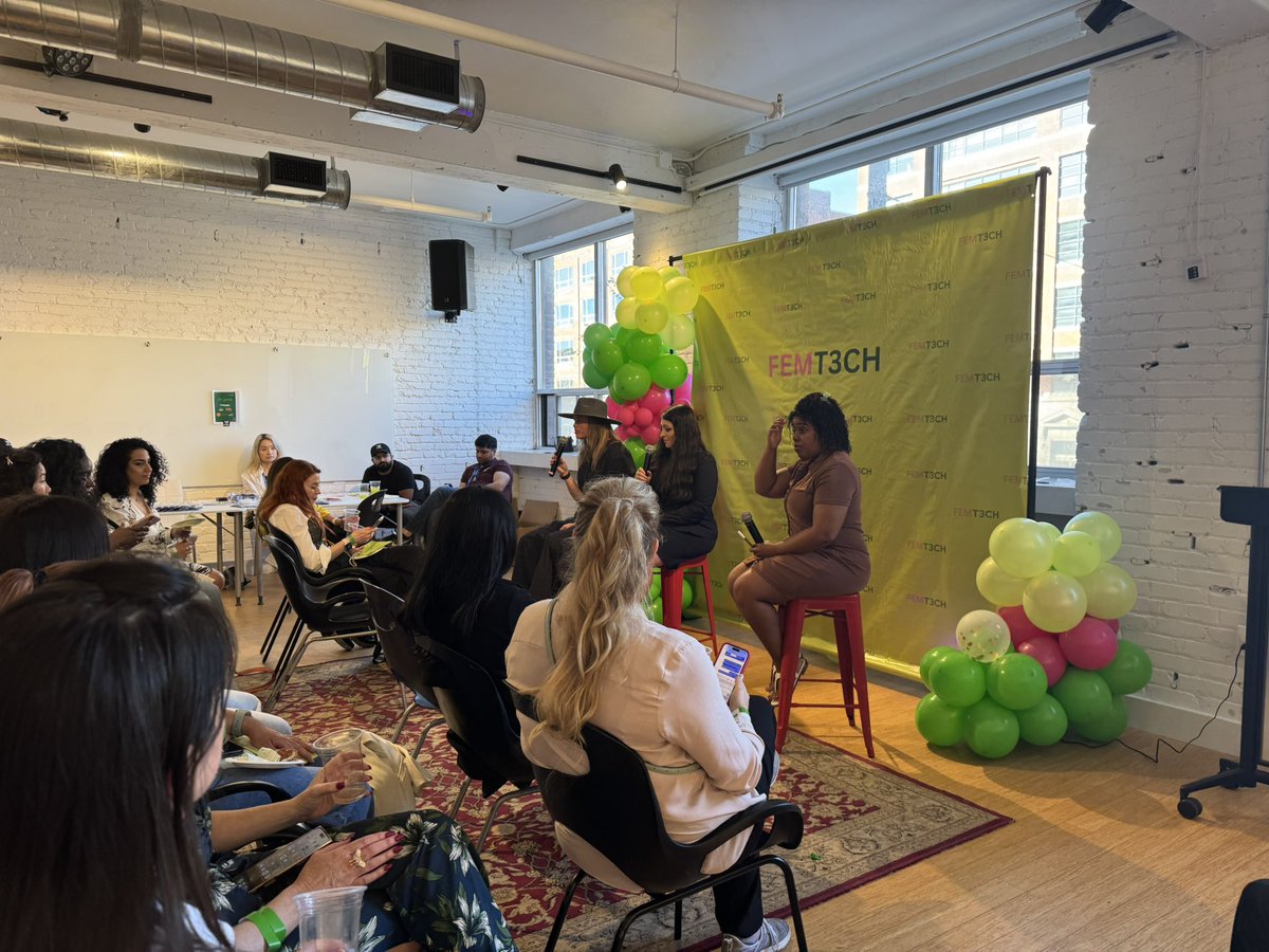 WomanBlockchain's tweet photo. Thank you @wright_success for the @FemT3ch event! @womeninblockch3 is proud of being a community partner. #womeninSTEM! https://t.co/H59lxlFHY7
