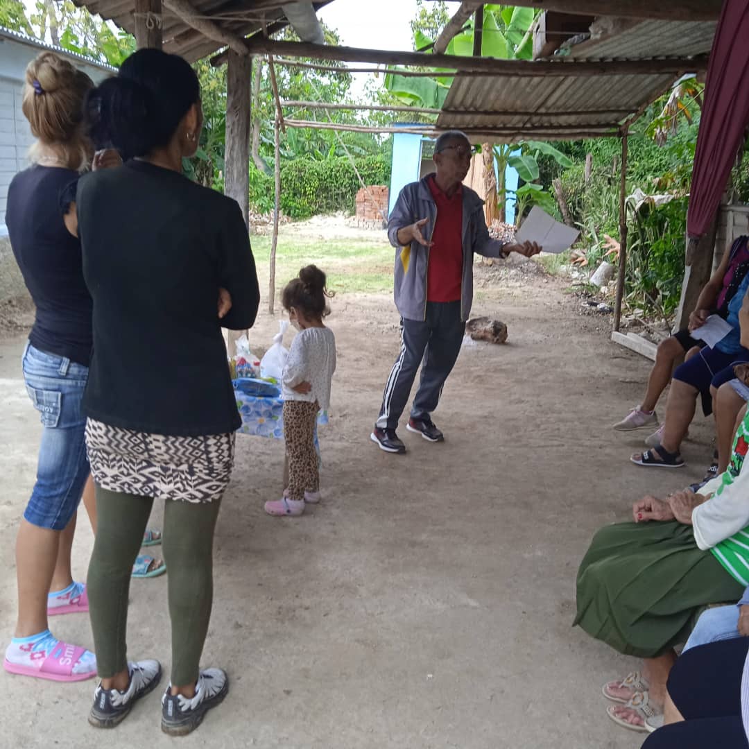 NegdaPupo64348's tweet photo. En el municipio Banes en el Área de Salud Agustín Montes de Oca se realizó actividad de Promoción y Prevención para la Salud. Tema: Prevención de Accidentes en la Tercera Edad.
#Banes
#Holguín
#Prevenciondeaccidentes https://t.co/7XtCfg16ti