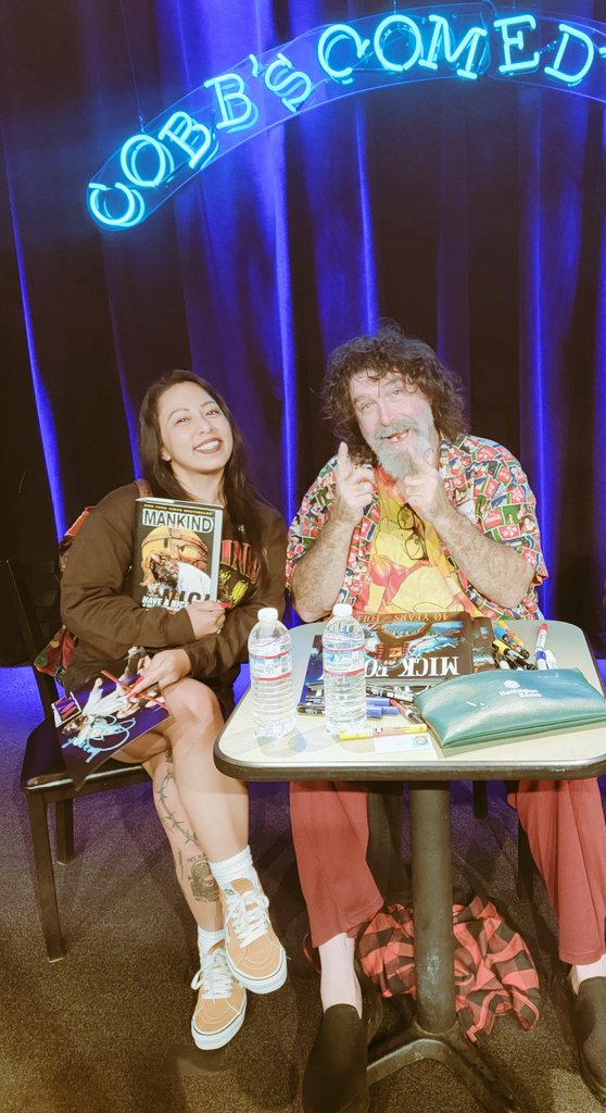 AyyyyBeeee's tweet photo. BEST bday gift ever, from the absolute BEST ever! β‘ was serenaded on stage by #Mankind for my bday & then meet n greet after π₯²- In 1999 I got his book the week it dropped, I was in 5th grade & wld read it in class- 26yrs later it's signed π₯² a dream βοΈ9οΈβ£ #3FacesOfFoley #WWE https://t.co/waSP7OmiHO