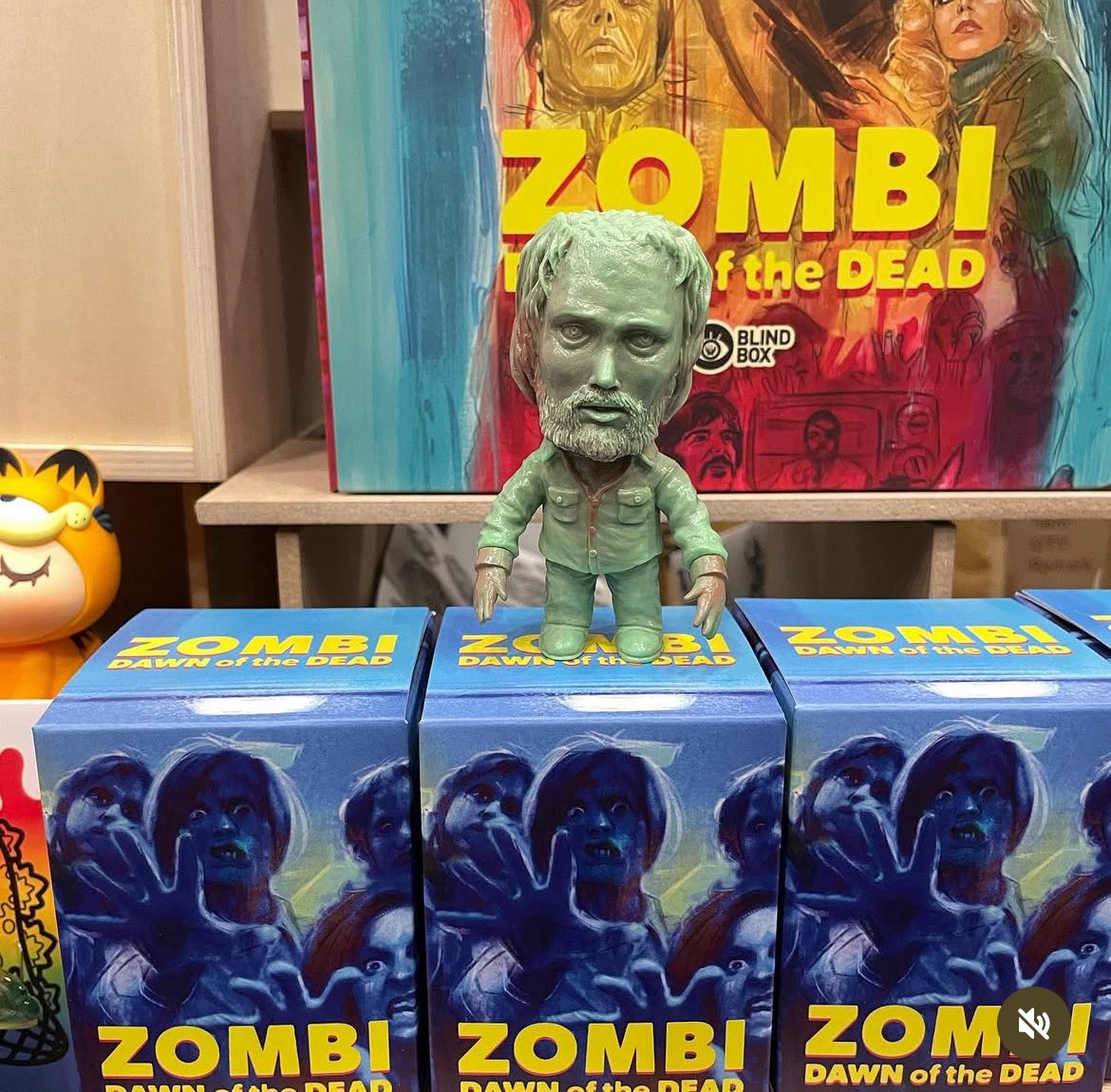 suspiriart's tweet image. ๐งโโ๏ธ @unboxindustries box art for their new blind box series of Dawn of the Dead figures!!! Art direction and concept by @welovefako and packaging design art by me! The beautiful sculpts designs are by @naoki666okamoto ! More info at @unboxindustries @welovefako โจ๐๐ผ๐งโโ๏ธ๐งโโ๏ธ