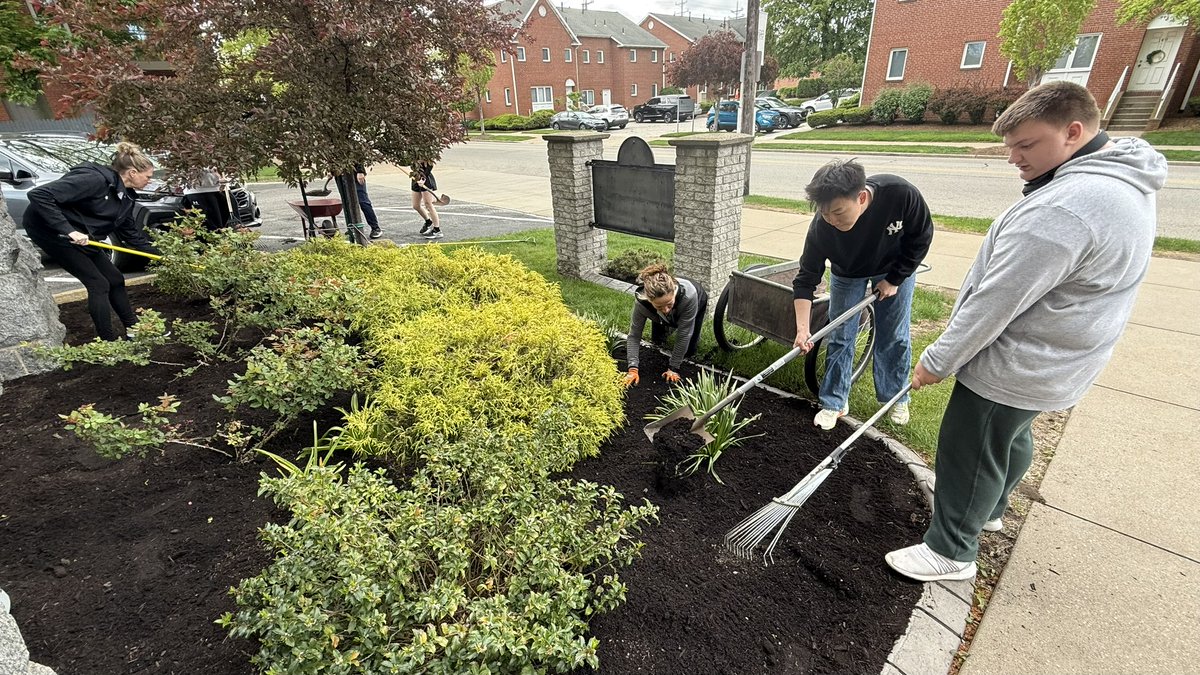 CPRamblers's tweet image. “Give your hands to serve, and your hearts to love.” – Mother Teresa