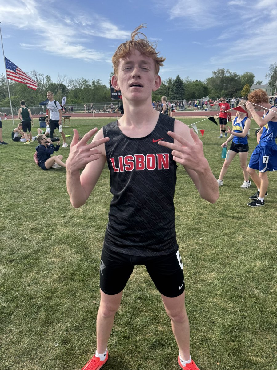 LisbonTF's tweet photo. 3200 District Champion with PR time of 10:16 https://t.co/o2eu5bHupi