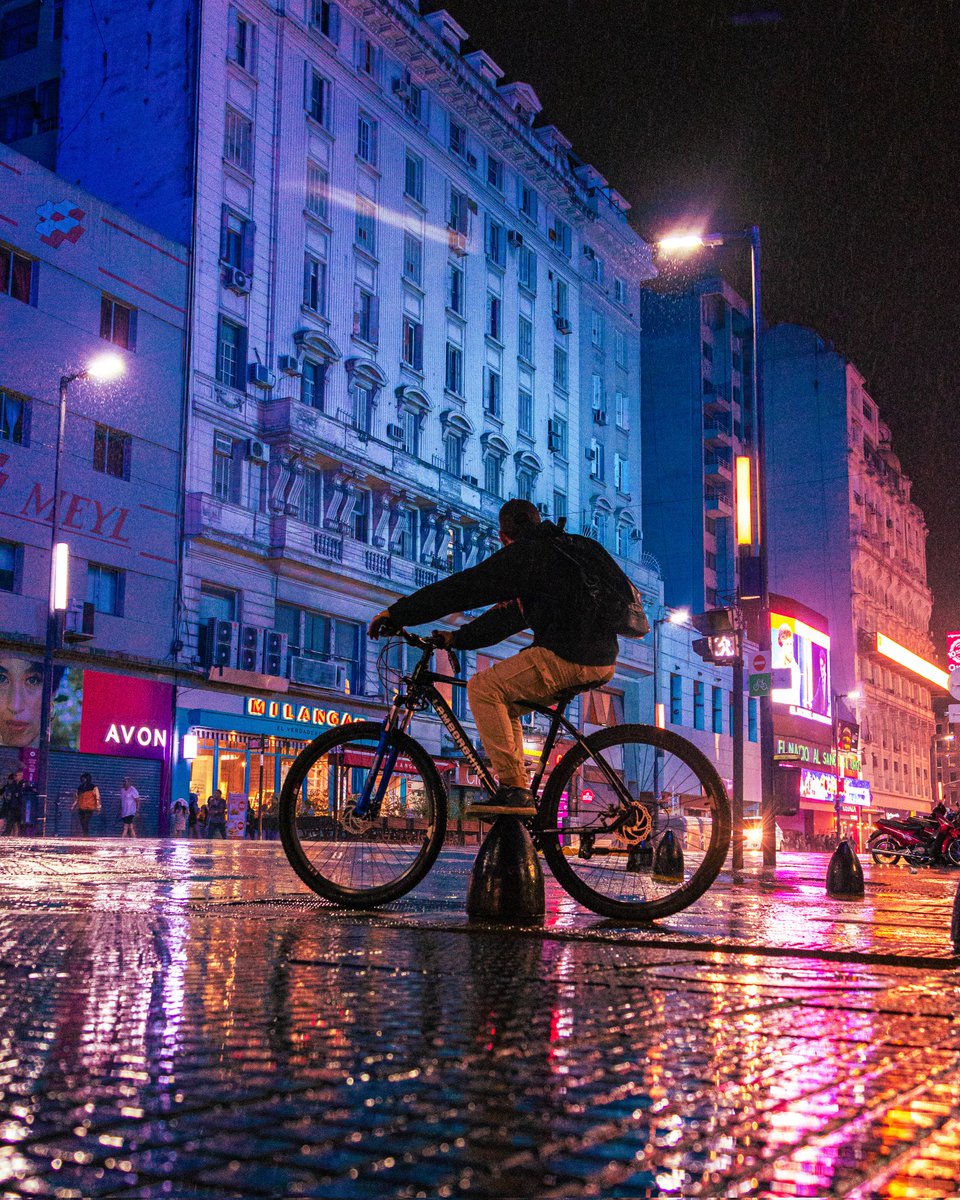 bsas_lovers's tweet image. Lluvia en Buenos Aires! Dale retuit si te gustó!🇦🇷💪
