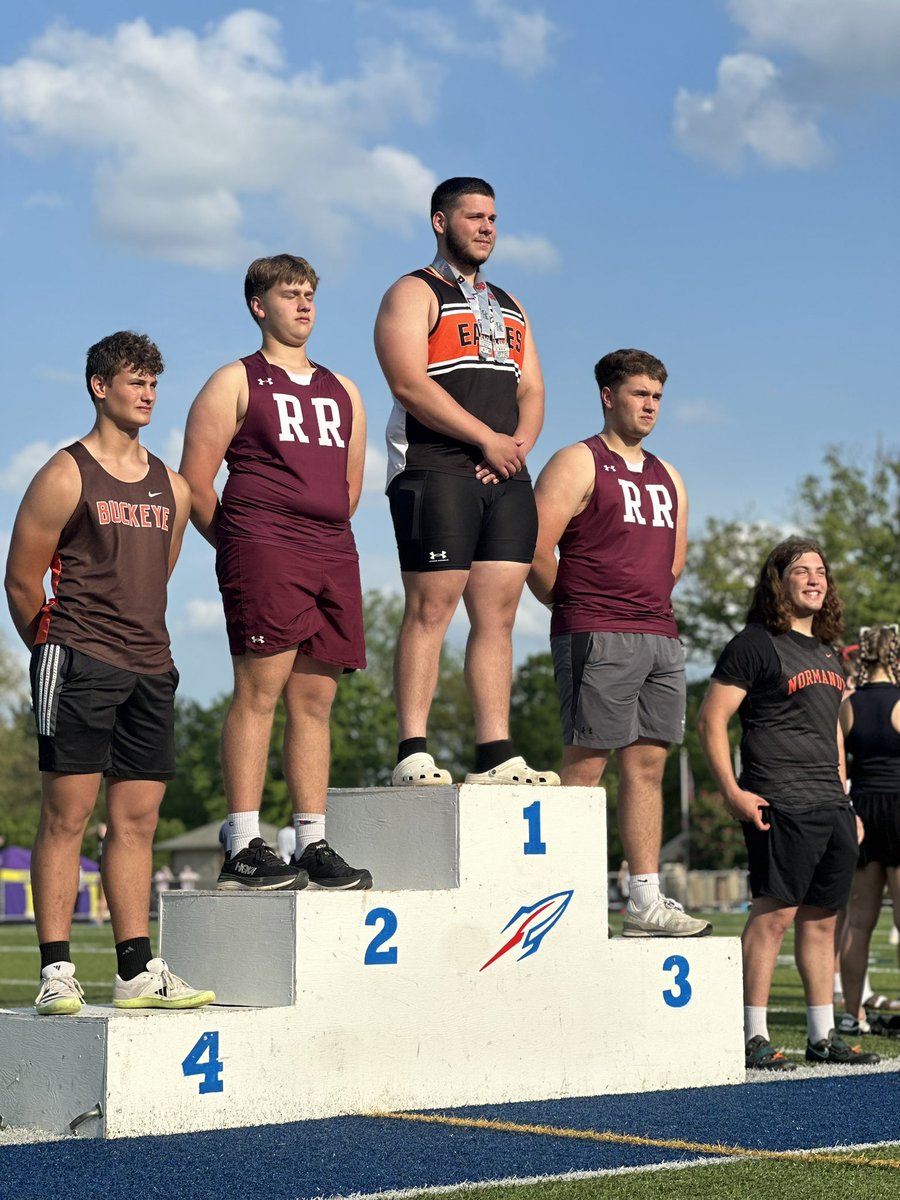Murphy_NOEagles's tweet photo. Congrats to Bonham. First place finish in both shot and disc at the CWC championship. #DoubleChamp #ThrowBros https://t.co/rTlipo5Dwk