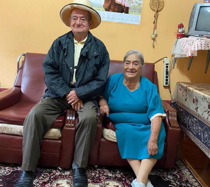 Steffy1912's tweet photo. Me quedo con el amor, el ejemplo y las enseñanzas que nos dejaste, mi corazón te guardará siempre abuelito lindo 🕊️
Ahora que eres un ángel vuela alto ❤️ https://t.co/OfYQnIy05J