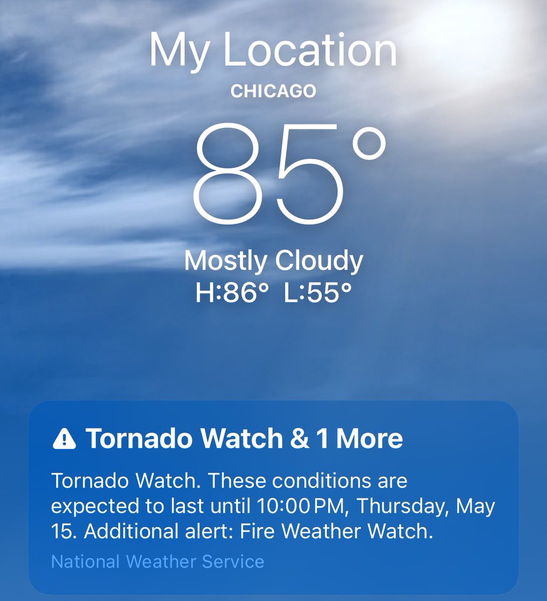 basillhalward's tweet photo. beyonce sang “there’s a tornado in my city” and the chicago’s weather said okay i guess https://t.co/QkWN10oFwo