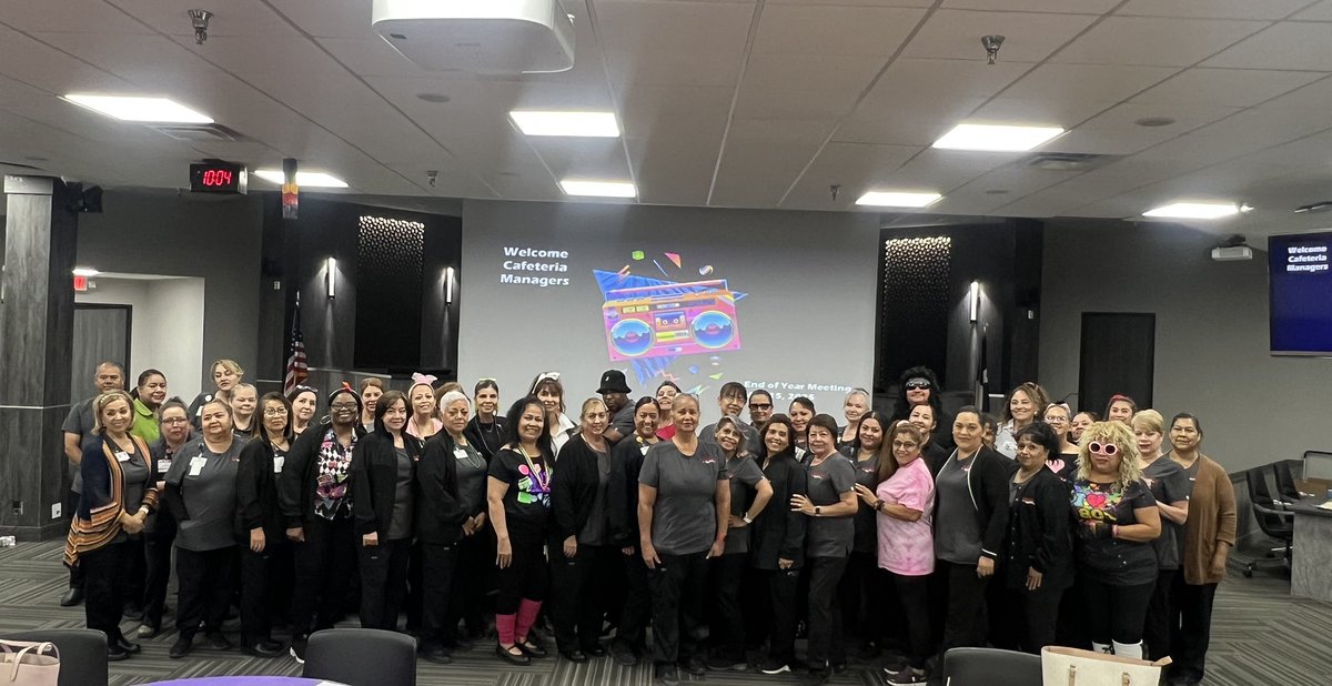 End of School Year Cafeteria Manager’s meeting. We rocked the ‘80s style! 🤟🏻💚
Thank you for all you do! 🍎

#NourishingExcellence